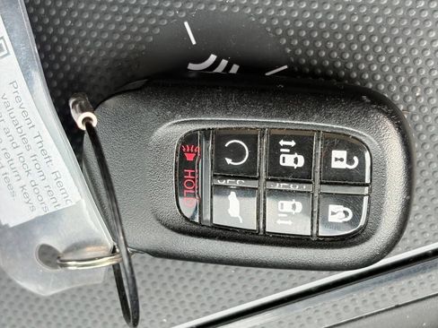 Used 2025 Honda Odyssey EX-L image 14