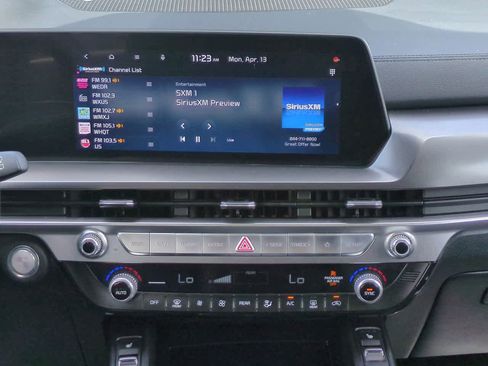 Used 2025 Kia Telluride S image 18