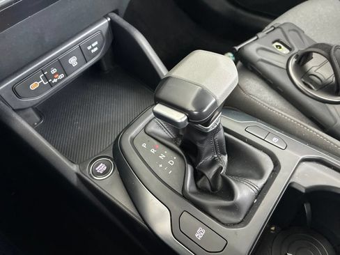 Used 2025 Kia K4 FWD image 32