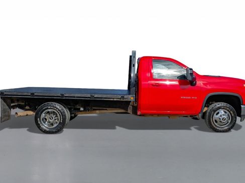 Used 2023 Chevrolet Silverado 3500 LT w/ Convenience Package image 5