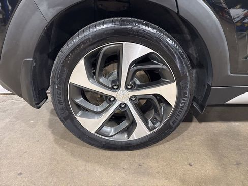 Used 2017 Hyundai Tucson Limited w/ Limited Ultimate Package 03 image 9