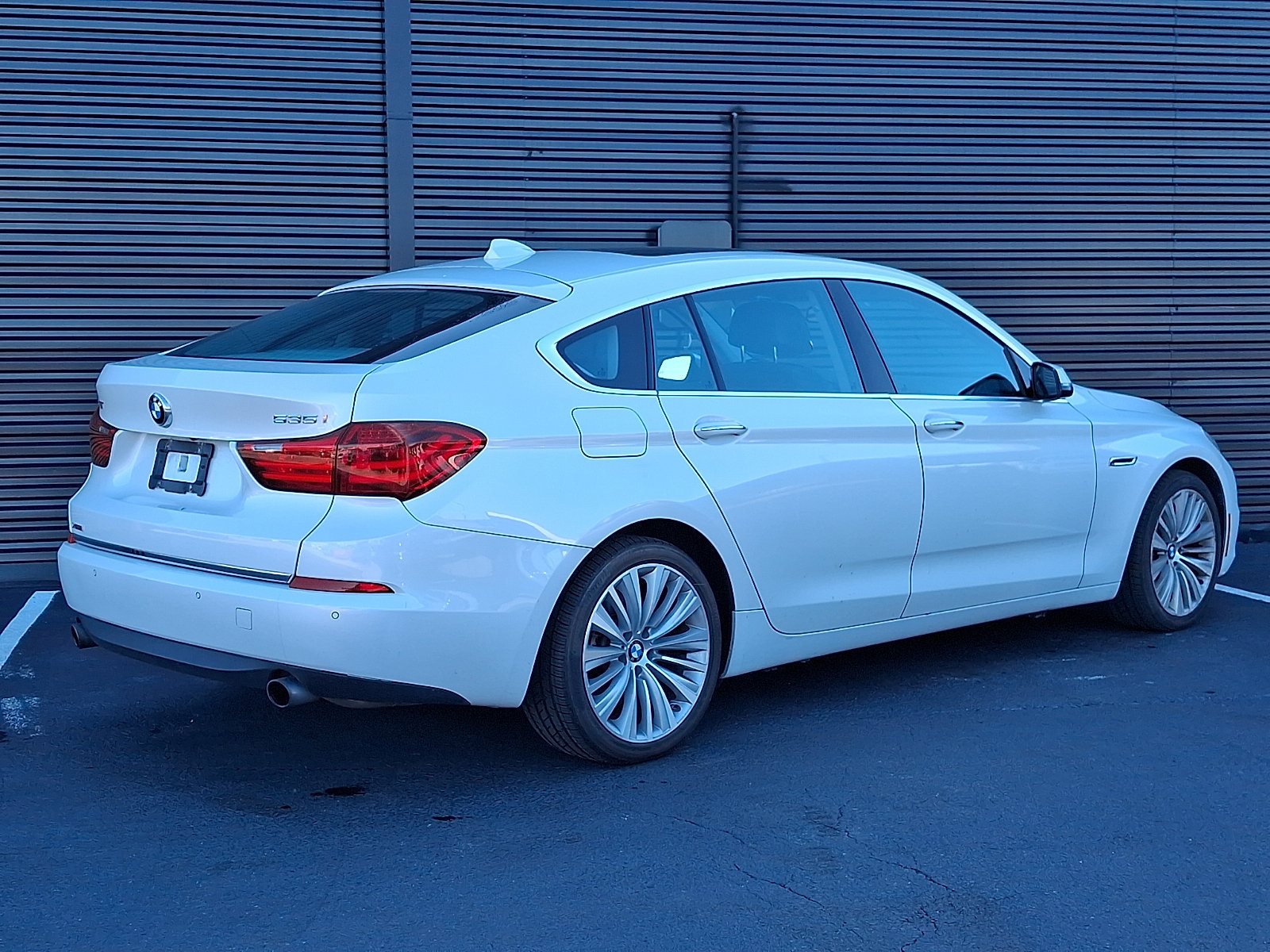 Used 2015 BMW 535i Gran Turismo xDrive AWD/4WD image 7