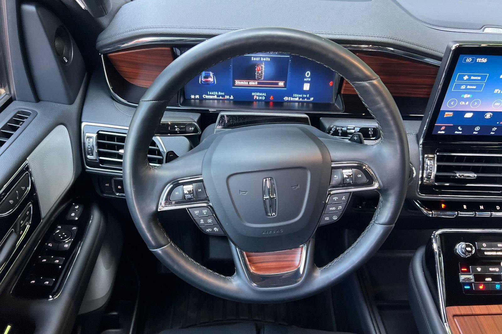 Certified 2024 Lincoln Navigator L Reserve AWD/4WD image 14