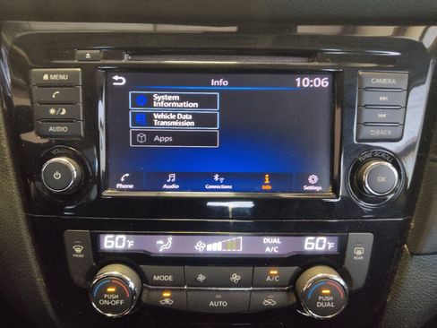 Used 2019 Nissan Rogue SV FWD image 25