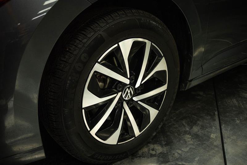 Used 2025 Volkswagen Jetta S FWD image 3