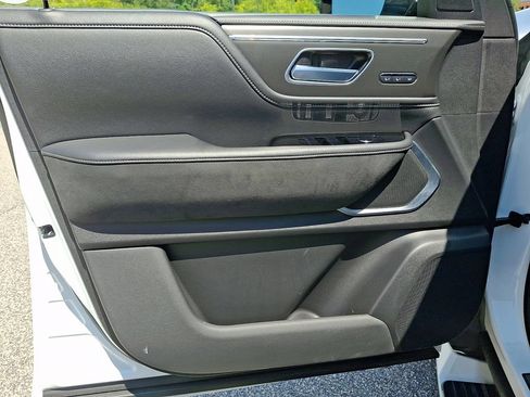 Used 2026 INFINITI QX80 Luxe w/ Cargo Package AWD/4WD image 12