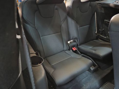 Used 2018 Volvo XC90 T6 Momentum w/ Convenience Package image 17