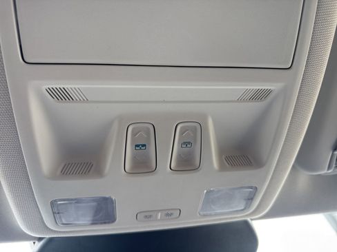 Certified 2024 Ford Escape Platinum w/ Premium Technology Package image 36