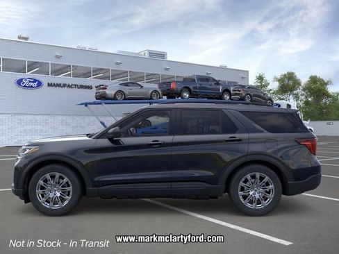 New 2026 Ford Explorer Active AWD/4WD image 3