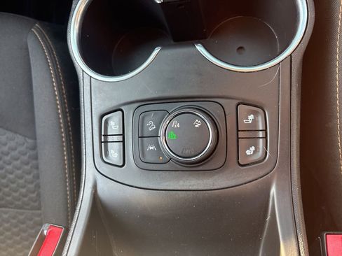 Used 2020 GMC Terrain SLE w/ Driver Convenience Package image 44