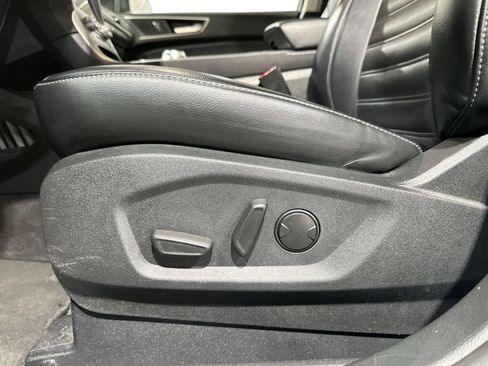 Used 2024 Ford Edge SEL AWD/4WD image 13
