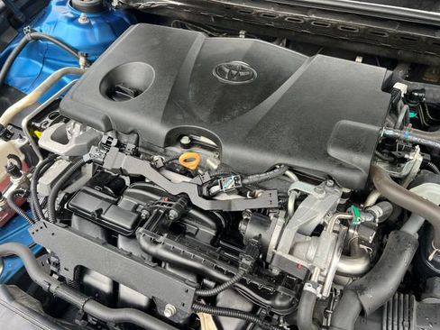 Used 2018 Toyota Camry L image 32