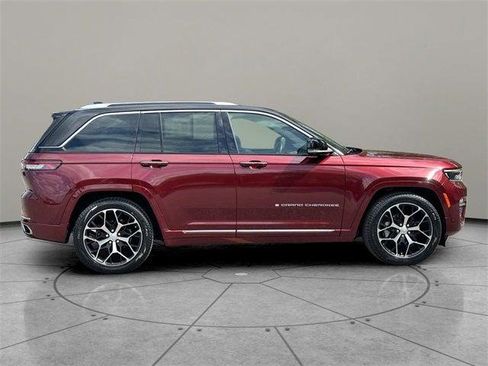 Certified 2022 Jeep Grand Cherokee Summit image 12