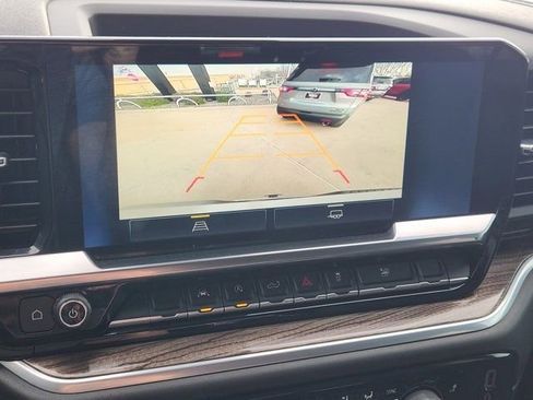 Used 2022 Chevrolet Silverado 1500 LT image 6