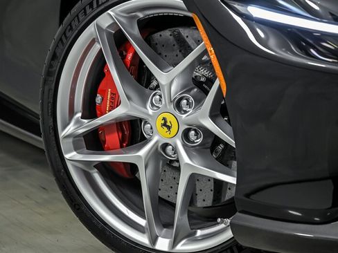 Used 2021 Ferrari Roma RWD image 3