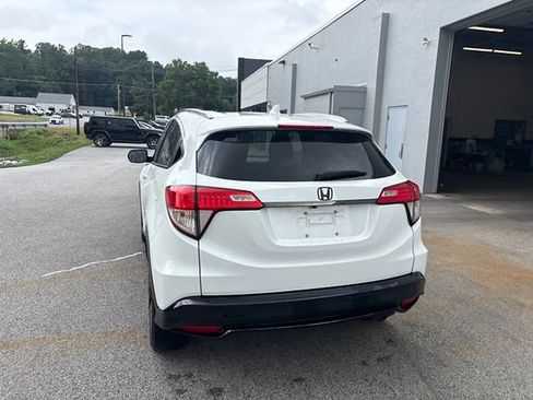 Used 2021 Honda HR-V Sport image 7