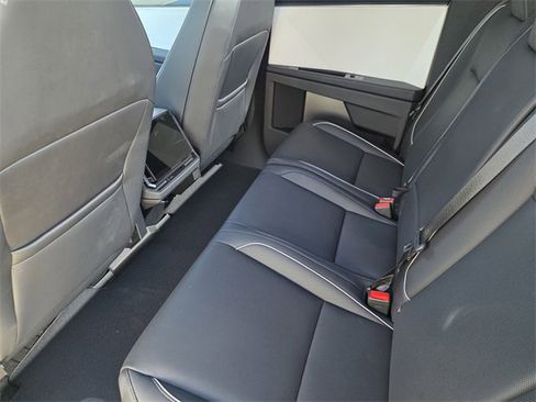 Used 2024 Tesla Cybertruck AWD Crew Cab image 19