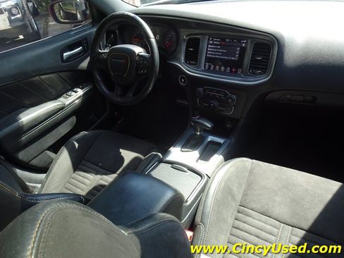 Used 2017 Dodge Charger R/T RWD image 17