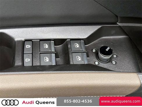 Used 2025 Audi Q4 e-tron Premium Plus w/ Premium Plus image 20
