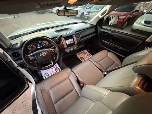 Used 2016 Toyota Tundra SR image 28