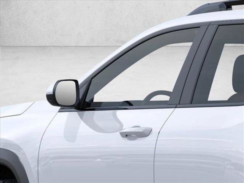 New 2026 Chevrolet Equinox ACTIV FWD image 12