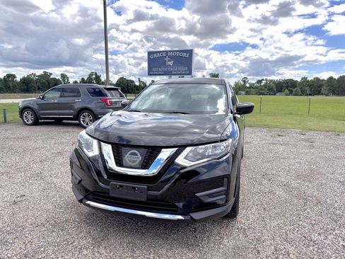 Used 2017 Nissan Rogue S AWD/4WD image 5