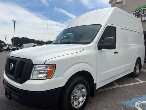 Used 2021 Nissan NV 2500 SV RWD image 16