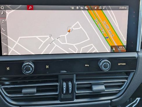 Used 2025 Porsche Macan Turbo image 18