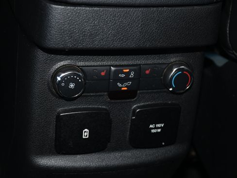 Used 2018 Ford Explorer Limited w/ Equipment Group 301A FWD image 17