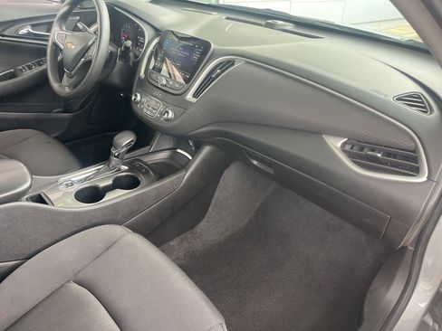 Used 2024 Chevrolet Malibu LT FWD image 23