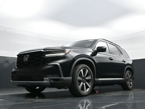 Used 2023 Honda Pilot Elite image 26