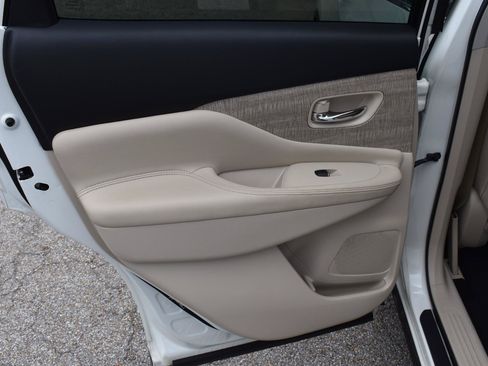 Used 2019 Nissan Murano SL w/ SL Technology Package FWD image 47