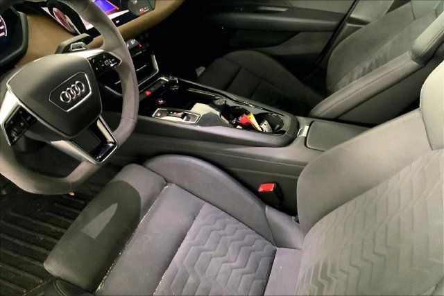 Used 2023 Audi e-tron GT Premium Plus AWD/4WD image 8