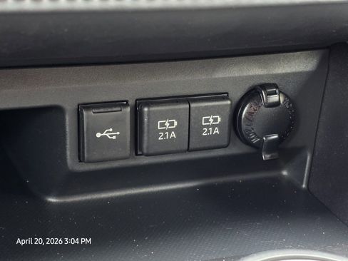 Used 2021 Toyota Highlander XSE FWD image 28