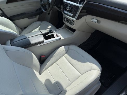 Used 2015 Mercedes-Benz ML 350 4MATIC image 28