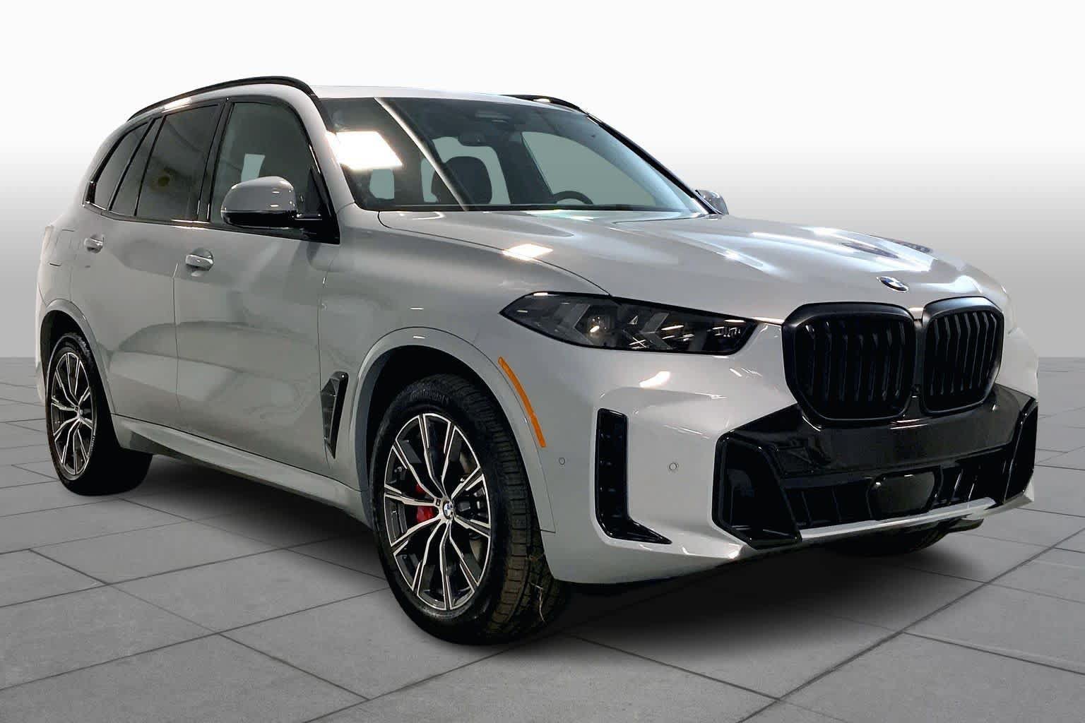 Used 2026 BMW X5 xDrive40i w/ M Sport Package AWD/4WD image 2