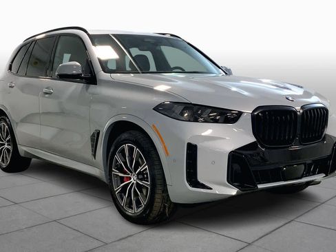 Used 2026 BMW X5 xDrive40i w/ M Sport Package AWD/4WD image 2
