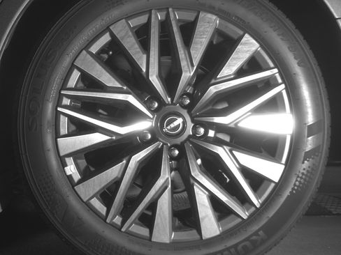 Used 2025 Nissan Altima 2.5 SV image 14