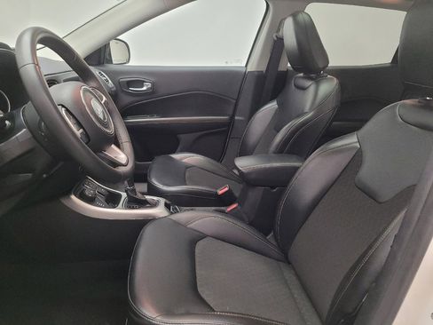 Used 2021 Jeep Compass Latitude w/ Sun and Sound Group AWD/4WD image 17