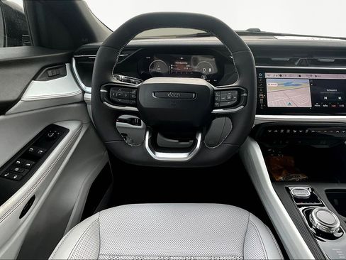 New 2026 Jeep Cherokee Overland AWD/4WD image 9