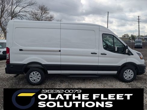 New 2026 Ford Transit 250 148 Medium Roof RWD image 8