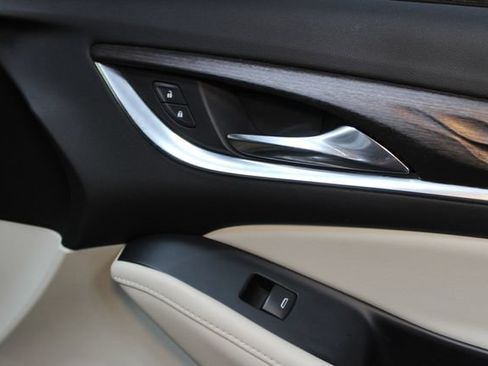 Used 2022 Buick Enclave Avenir w/ Avenir Technology Package AWD/4WD image 9