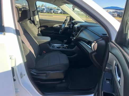 Used 2020 Chevrolet Traverse LS FWD image 38