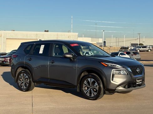 Certified 2023 Nissan Rogue SV image 4