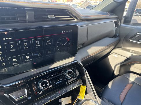 Used 2024 GMC Sierra 2500 AT4 w/ AT4 Preferred Package image 22