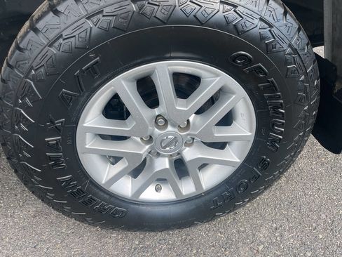 Used 2015 Nissan Frontier SV AWD/4WD image 13