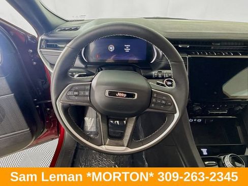 Used 2024 Jeep Grand Cherokee Limited w/ Luxury Tech Group II AWD/4WD image 11