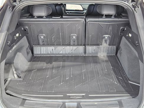 New 2025 Cadillac Lyriq Sport w/ LPO, Floor Liner Package AWD/4WD image 28