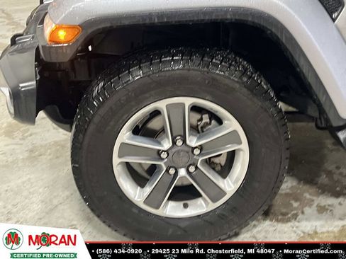 Used 2018 Jeep Wrangler Unlimited Sahara image 10