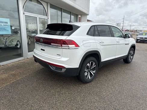 New 2026 Volkswagen Atlas Cross Sport SE image 5